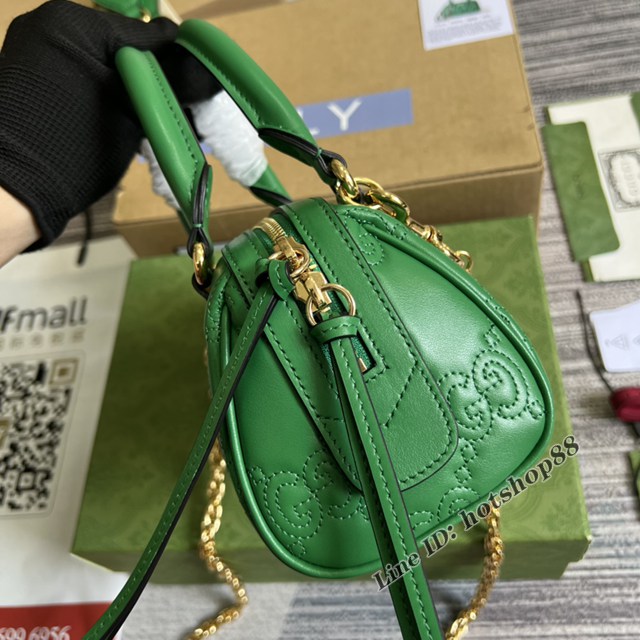 Gucci官網2022新款壓花G全皮女包 古馳G Gmatelassé皮革鏈條肩背包702251 gqy4636